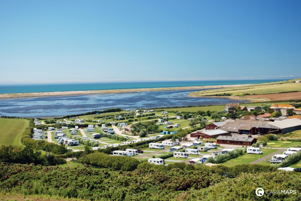 partir en voyage en camping-car en été ou hiver ?
