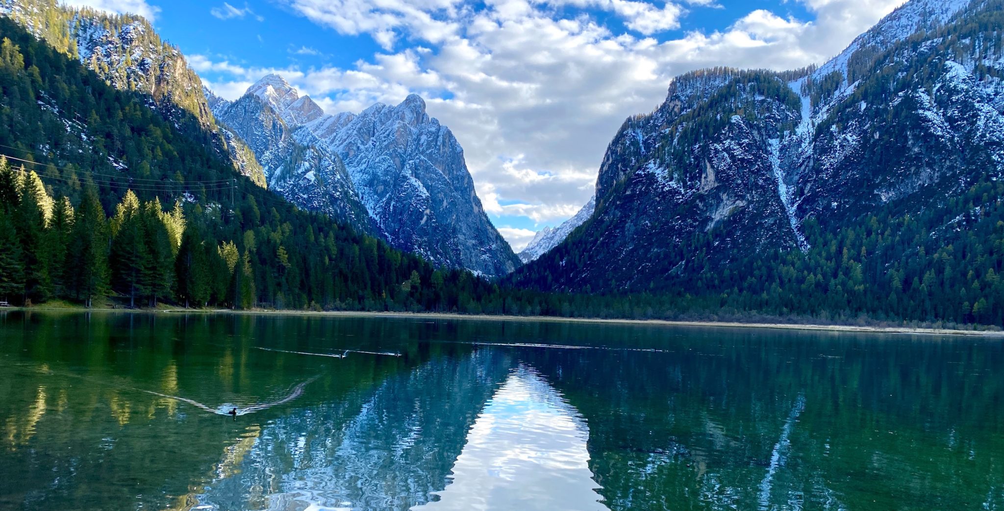 Visitez les plus beaux lacs des Dolomites en campingcar ! Caramaps