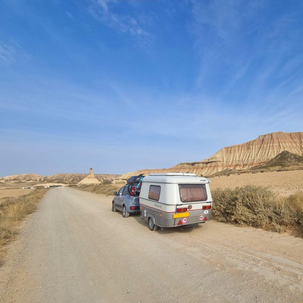 Voyage en caravane, Ernesto. Route dans le désert
