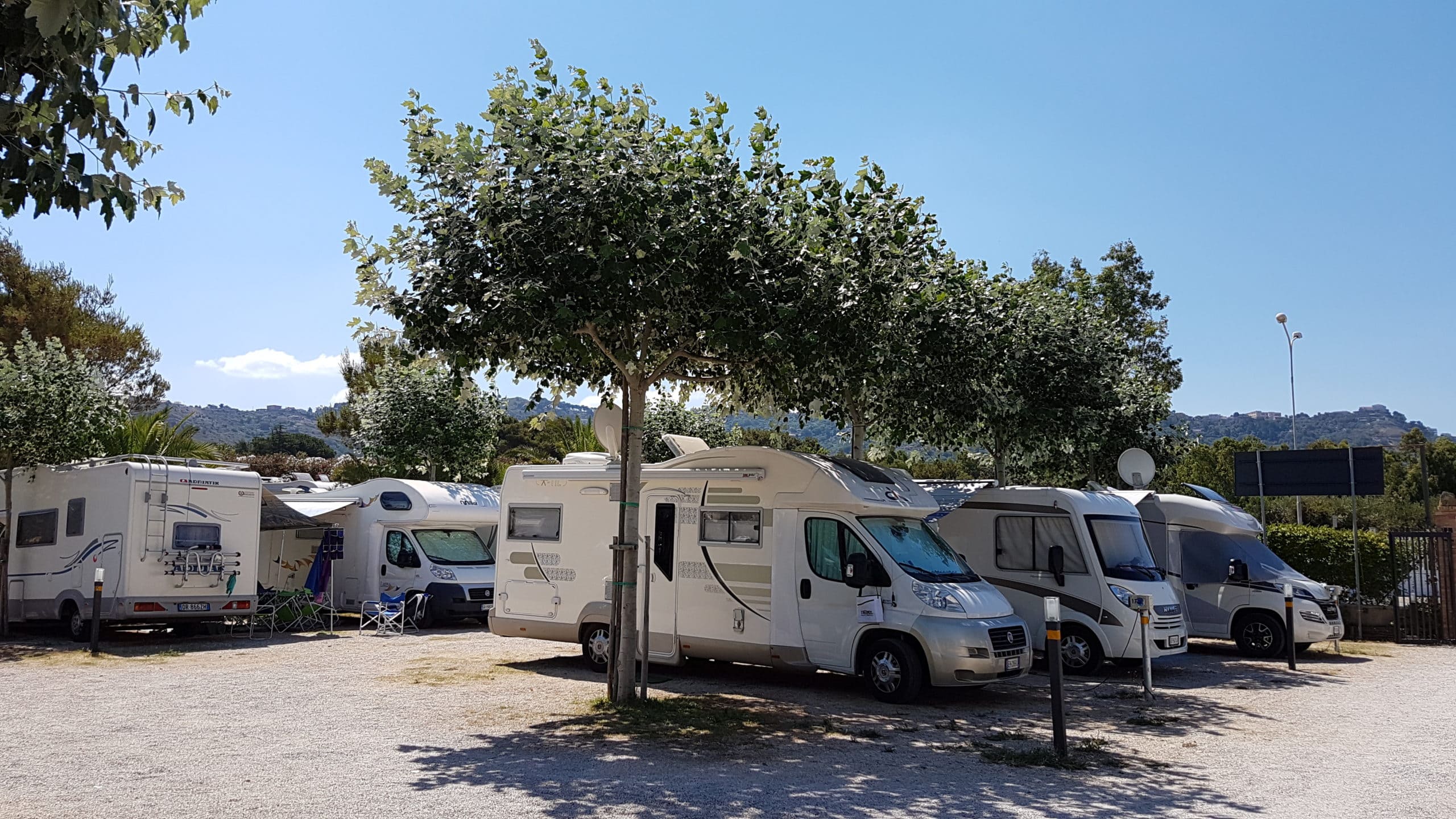 Photo d'une aire de service pour camping-car. CaraMaps
