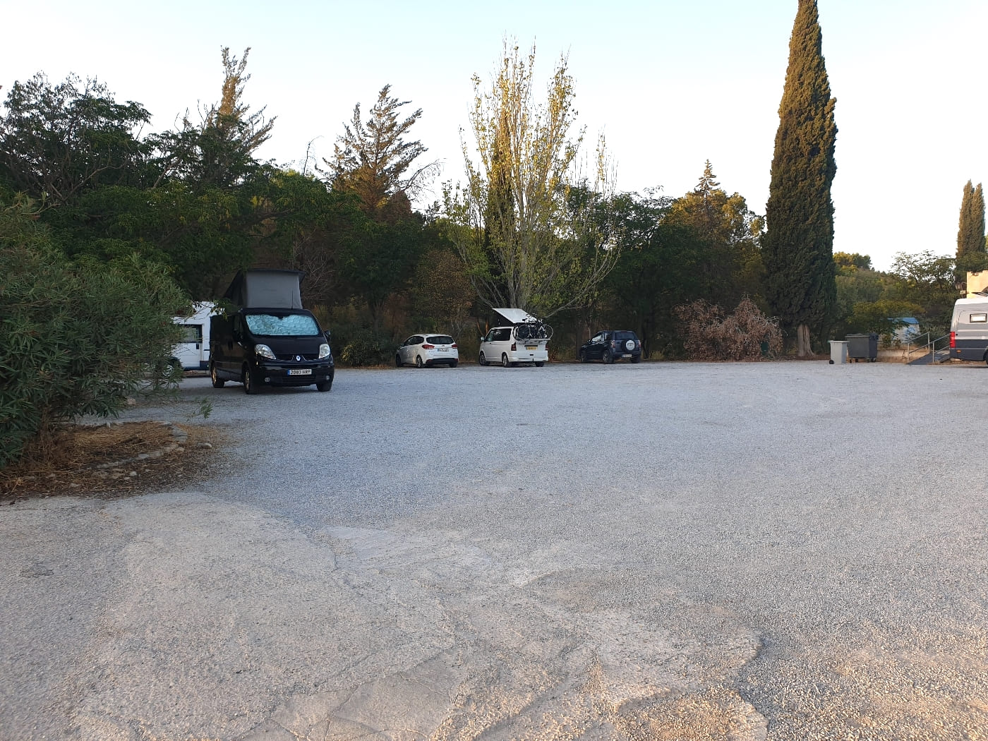 parking-granada-freila-espagne-caramaps-camping-sauvage